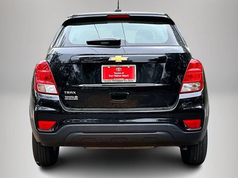 Used 2020 Chevrolet Trax LS image 6
