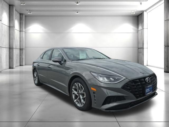Used 2023 Hyundai Sonata SEL w/ Convenience Package FWD image 4
