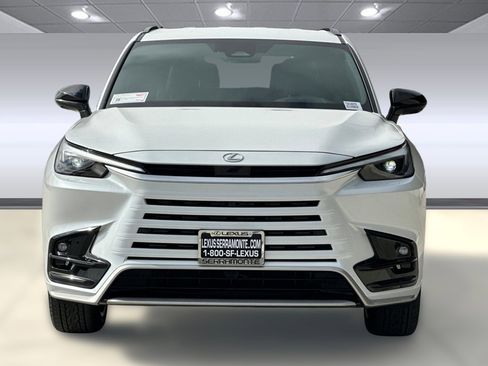 New 2026 Lexus TX 500h AWD image 6