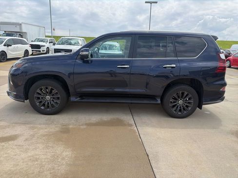 Used 2022 Lexus GX 460 Luxury w/ Sport Design Package AWD/4WD image 6