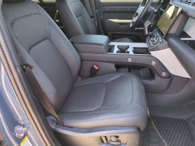 Certified 2026 Land Rover Defender 110 X-Dynamic SE AWD/4WD image 18