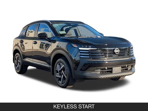 New 2026 Nissan Kicks SV w/ SV Premium Package FWD image 2