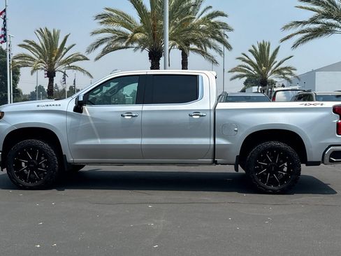 Used 2020 Chevrolet Silverado 1500 LTZ w/ LTZ Plus Package AWD/4WD image 6