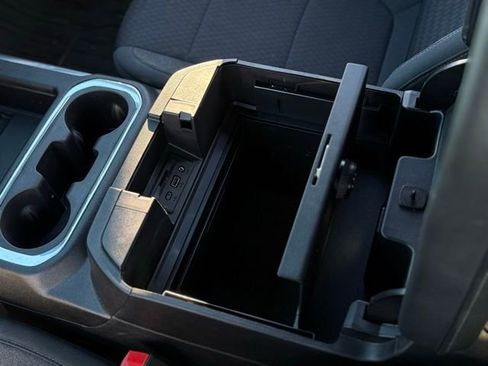 Used 2021 GMC Sierra 1500 Elevation w/ Preferred Package image 32