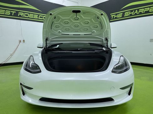 Used 2023 Tesla Model 3 Performance image 4