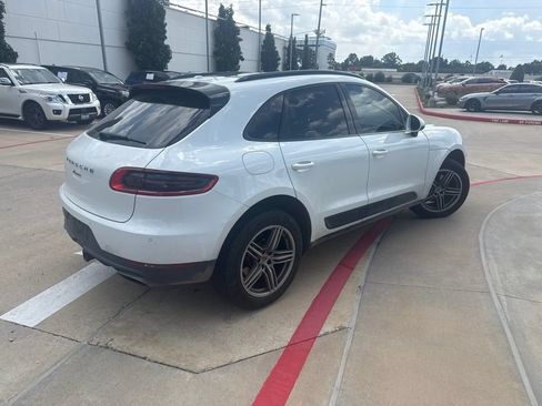 Used 2018 Porsche Macan AWD/4WD image 2