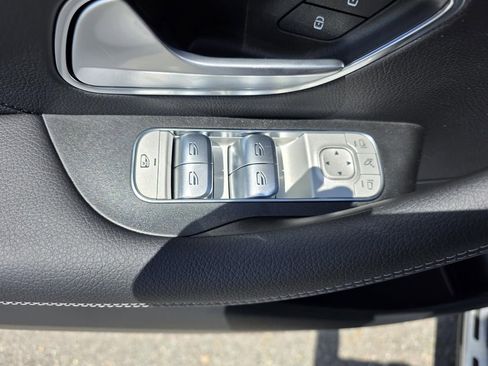 New 2026 Mercedes-Benz GLS 580 4MATIC image 13