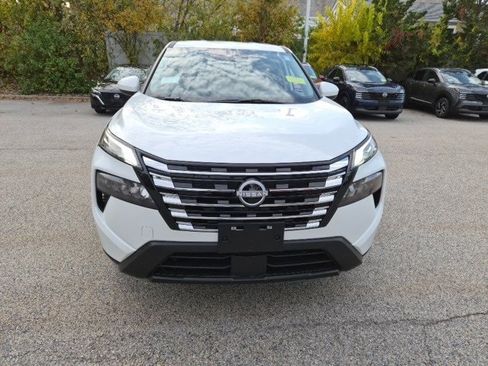 New 2026 Nissan Rogue SV image 3