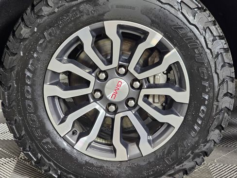 Used 2020 GMC Sierra 1500 AT4 w/ Off-Road Performance Package AWD/4WD image 34