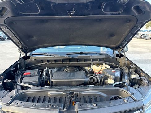 Used 2021 Chevrolet Silverado 1500 High Country w/ Technology Package image 32