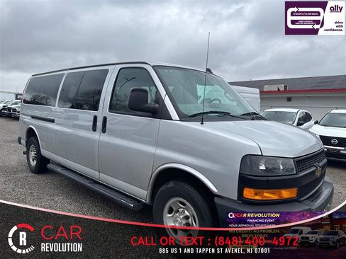 Used 2020 Chevrolet Express 3500 LS RWD image 1