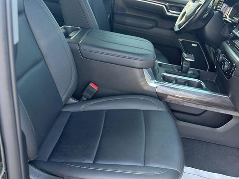 Used 2025 Chevrolet Silverado 1500 LTZ w/ LTZ Convenience Package II image 29