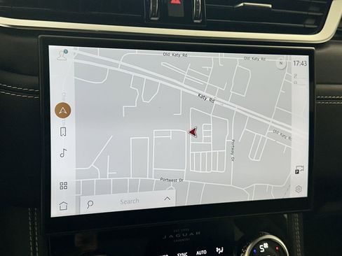 Used 2026 Jaguar F-PACE R-Dynamic S AWD/4WD image 25