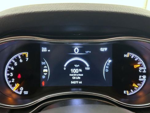 Certified 2022 Jeep Grand Cherokee Laredo X image 14