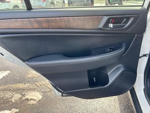 Used 2016 Subaru Outback 2.5i Limited image 12