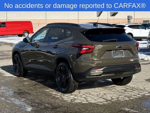 Certified 2024 Chevrolet Trax ACTIV w/ Sunroof Package image 3