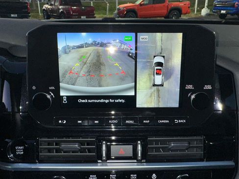 New 2025 Nissan Pathfinder Platinum image 34