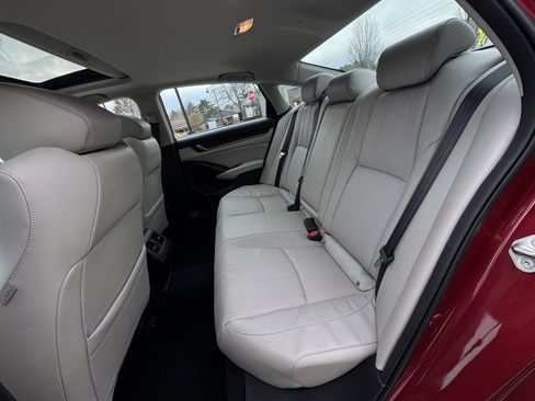 Used 2018 Honda Accord Touring image 28