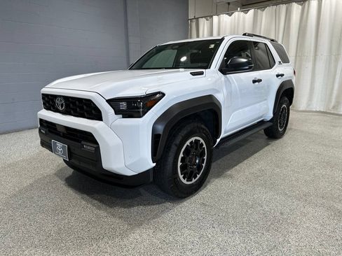 Used 2025 Toyota 4Runner TRD Off-Road AWD/4WD image 4
