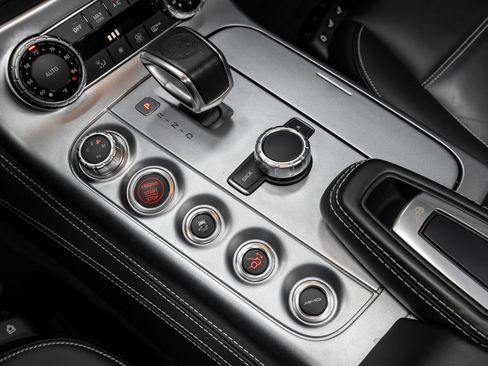 Used 2012 Mercedes-Benz SLS AMG Roadster image 64