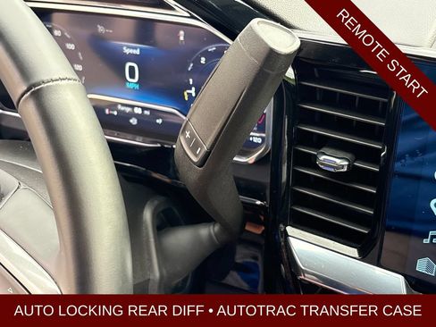 Used 2025 Chevrolet Silverado 1500 LT AWD/4WD image 13