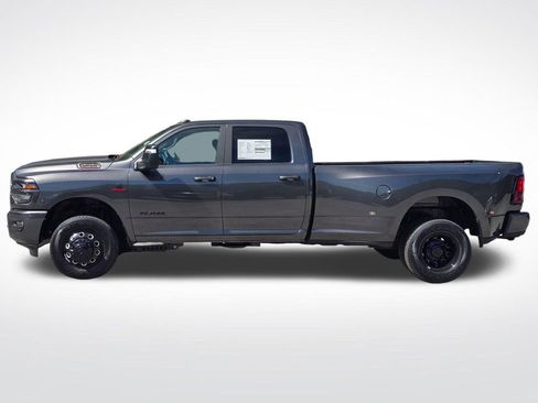 New 2026 RAM 3500 Big Horn AWD/4WD image 15