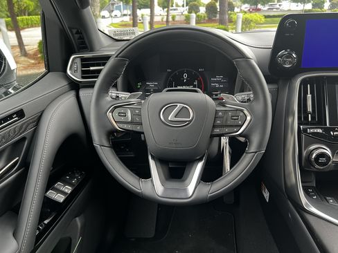 New 2026 Lexus LX 700h Luxury AWD/4WD image 23