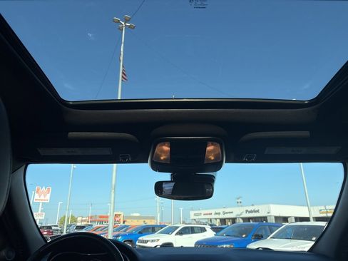 Used 2021 Jeep Grand Cherokee Limited w/ Quick Order Package 28K 80th image 12