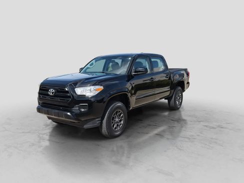Used 2017 Toyota Tacoma SR RWD image 4