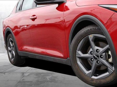 Used 2025 Kia K4 FWD image 3
