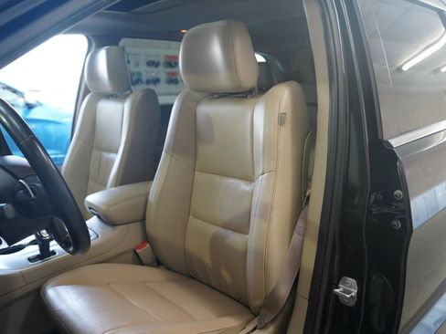 Used 2014 Jeep Grand Cherokee Limited AWD/4WD image 24