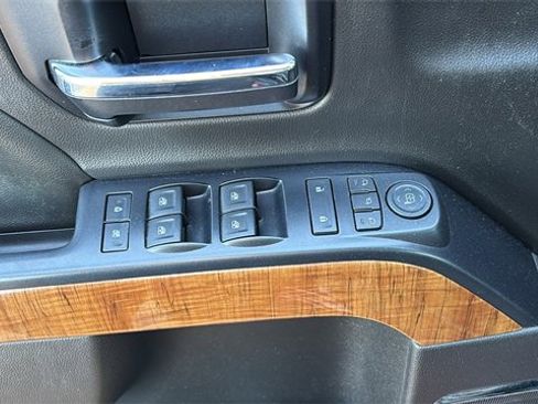 Used 2014 GMC Sierra 1500 SLT w/ Suspension Package, Off-Road image 9