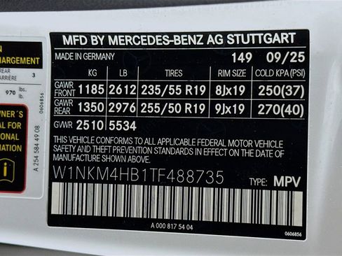 Used 2026 Mercedes-Benz GLC 300 4MATIC image 33
