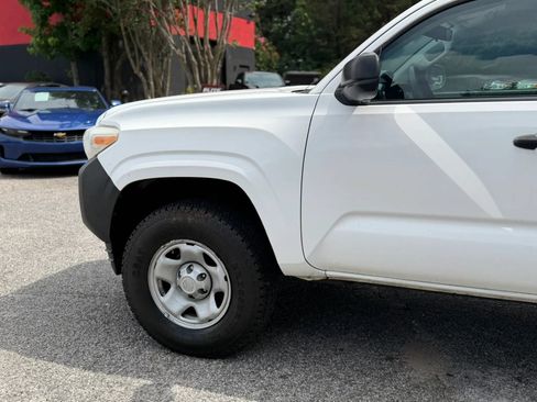 Used 2016 Toyota Tacoma SR RWD image 8