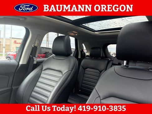 Used 2024 Ford Edge SEL w/ Convenience Package AWD/4WD image 17