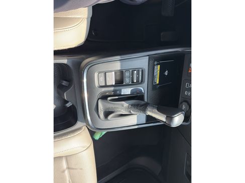Used 2024 Honda CR-V EX-L image 16