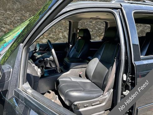 Used 2014 GMC Yukon XL SLT AWD/4WD image 17