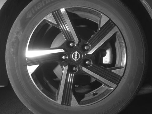 Used 2025 Nissan Sentra SV FWD image 13