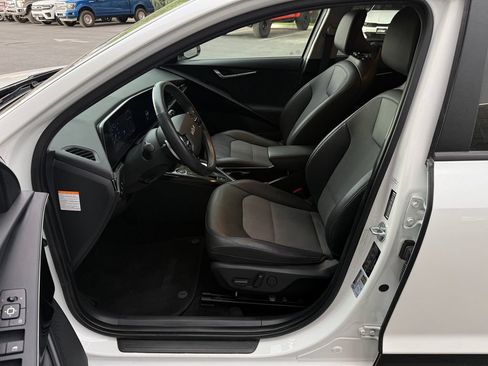 Used 2023 Kia Niro Wind FWD image 14