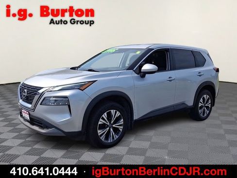 Used 2023 Nissan Rogue SV AWD/4WD image 3
