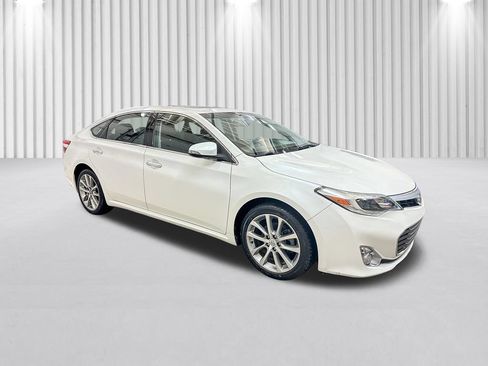 Used 2014 Toyota Avalon XLE Touring FWD image 2