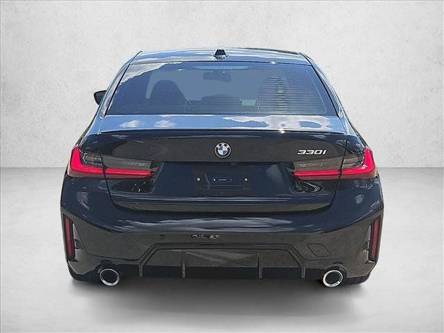Used 2024 BMW 330i Sedan w/ M Sport Package RWD image 7