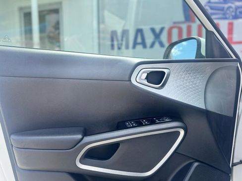 Used 2022 Kia Soul LX w/ Technology Package FWD image 42