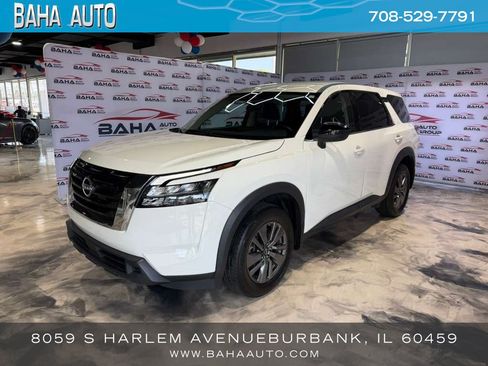 Used 2024 Nissan Pathfinder S AWD/4WD image 1