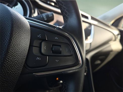 Used 2022 Buick Encore GX Preferred w/ Sport Touring Package image 19