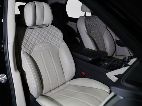 Used 2021 Bentley Bentayga w/ First Edition Specification AWD/4WD image 53