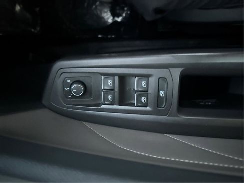 Used 2022 Volkswagen Atlas SE FWD image 25