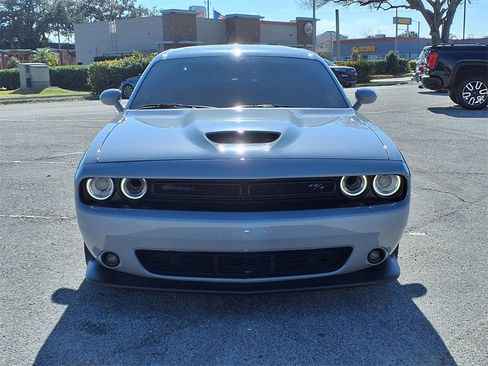 Used 2022 Dodge Challenger R/T image 2