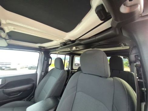 Used 2019 Jeep Wrangler Unlimited Sport S AWD/4WD image 10