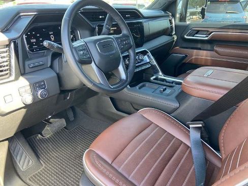 Used 2025 GMC Sierra 3500 Denali Ultimate image 6